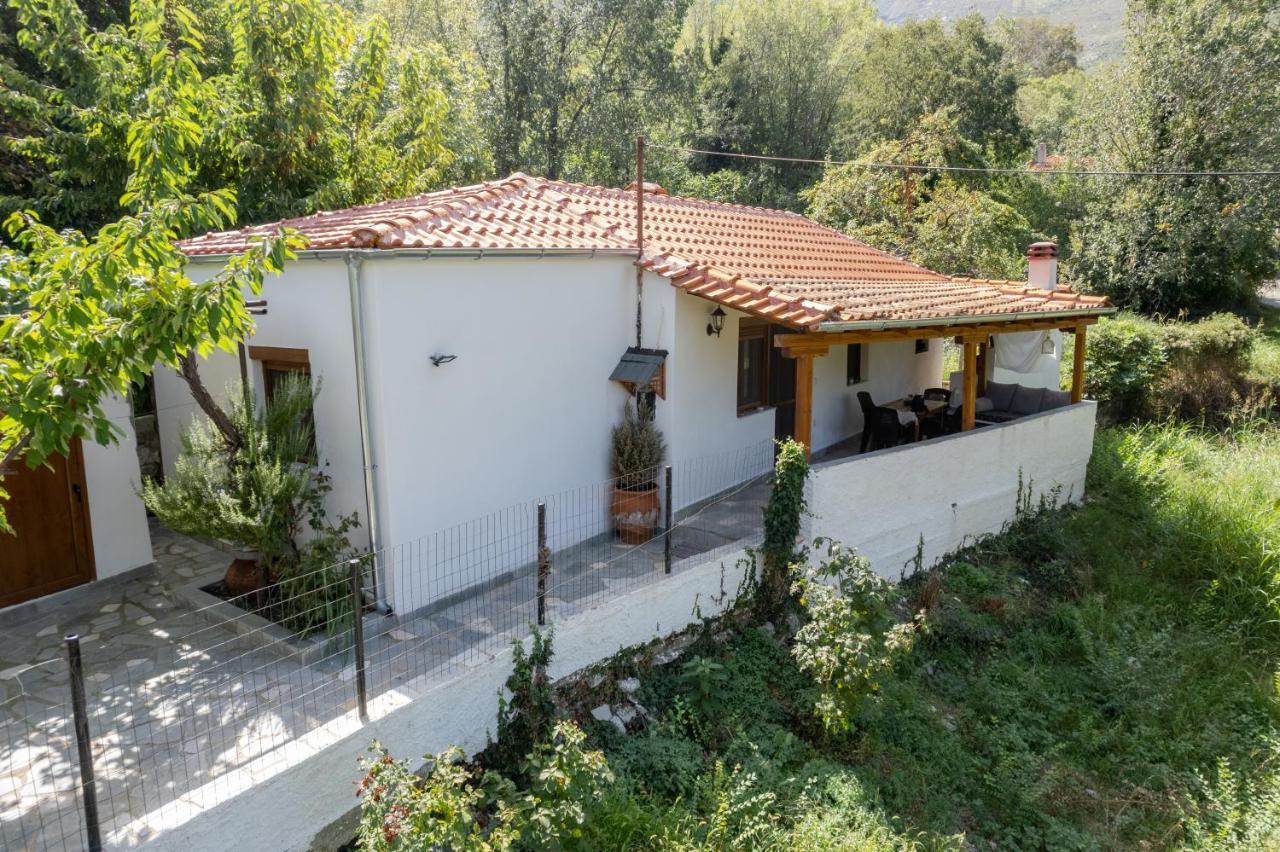 Villa Suzana Mikros Prinos Exterior photo